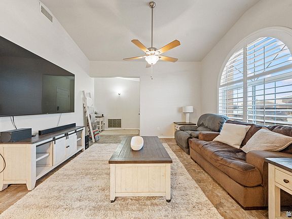 5th image of 11514 E 35th Pl