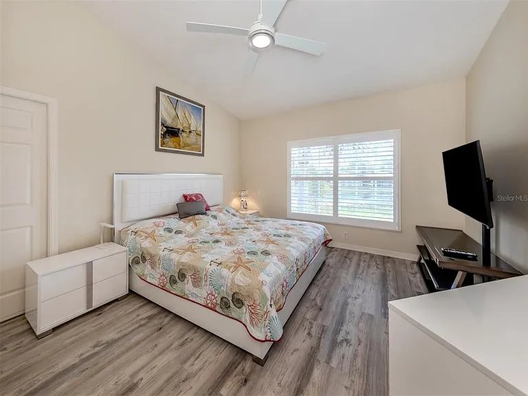 901 Addington Ct #203 — Photo 24