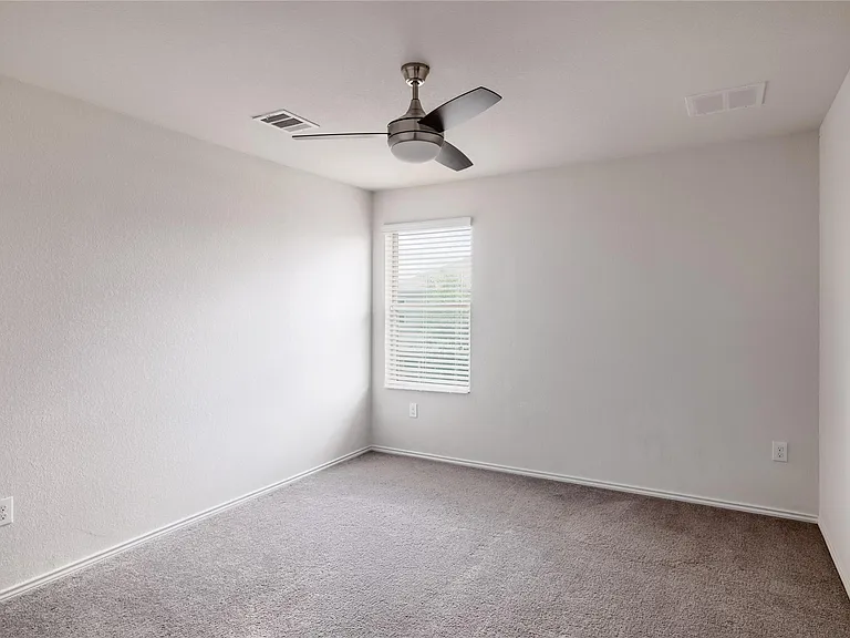5700 Eden Dr — Photo 24