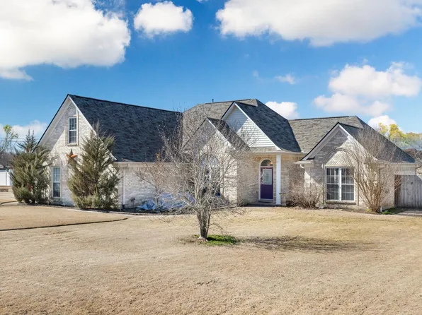 125 Farmer Trl, Atoka, TN 38004