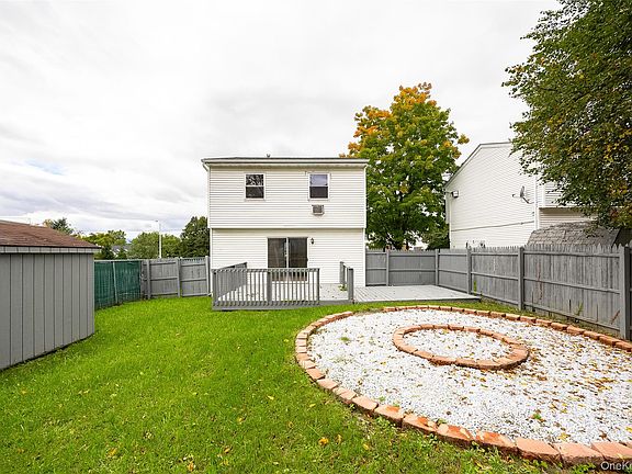 2nd image of 502 Harbor View Ct