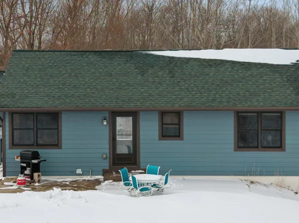 476 50th St, Clear Lake, WI 54005