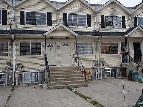 1st image of 42 Grove Ave