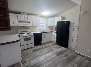 Camelot Villa, Macomb, MI 48044