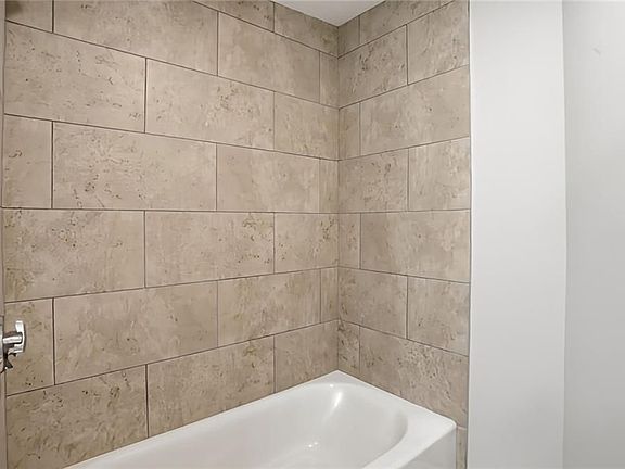 4th image of 188 Division St #1F