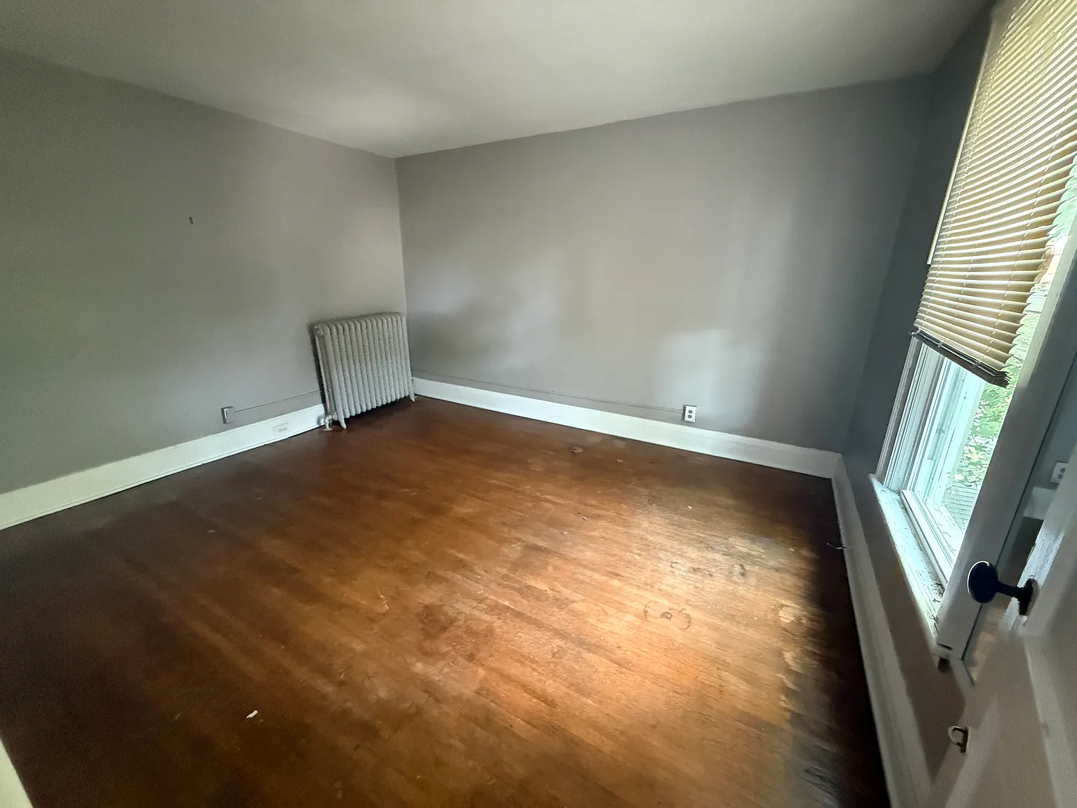 3 bed, 1400 sqft, $1,500 — Photo 2