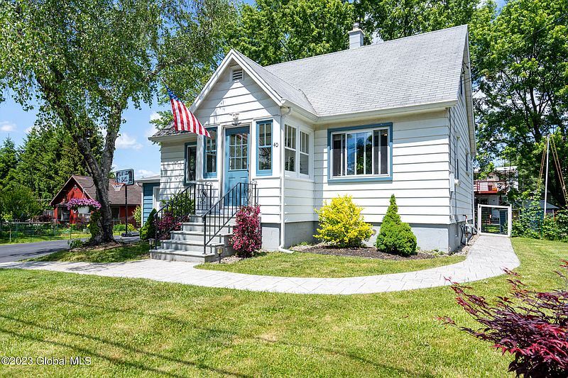 2nd image of 40 New Jersey Avenue