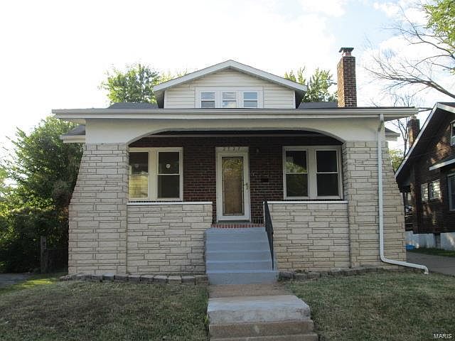 1st image of 2527 Arden Ave
