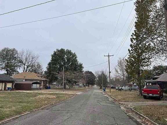 4th image of 733 S 7th St