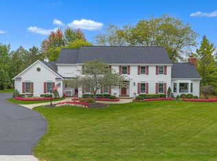 4405 W Marseilles Dr, Mequon, WI 53092