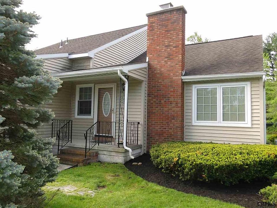 1st image of 1214 Carlyle Dr