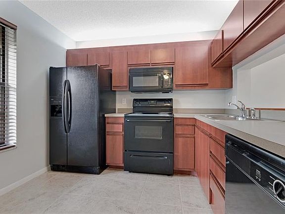 3rd image of 2502 NW 89th Drive #2502