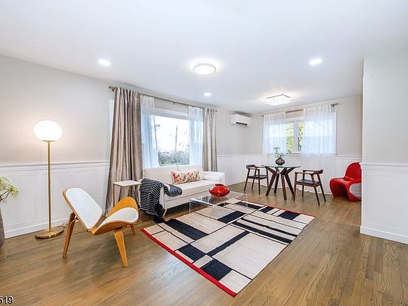 3rd image of 17 Putters Rd