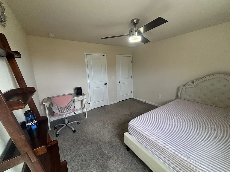 317 Aintree Ave — Photo 23