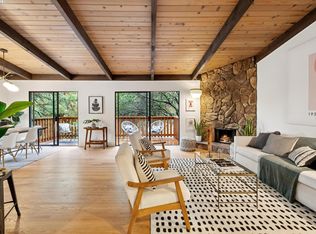 6724 Sobrante Rd, Oakland, CA 94611