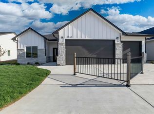 1762 N Forestview Ct, Wichita, KS 67235