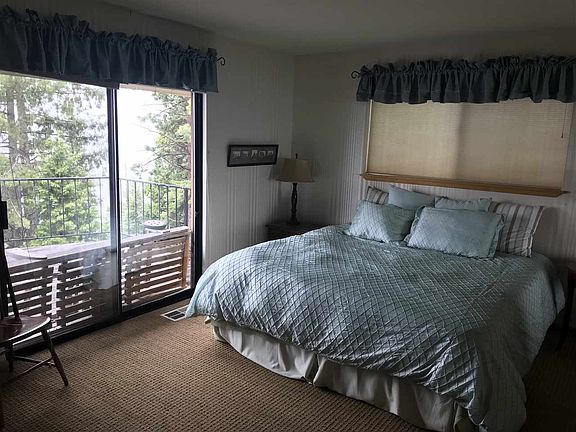 3rd image of 749 Lassen View Dr