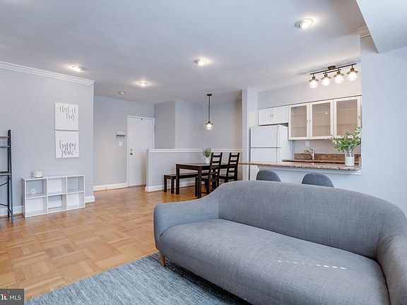 2nd image of 1303 N Ode St APT 204