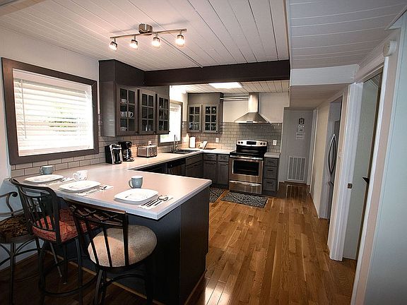 Fully updated kitchen