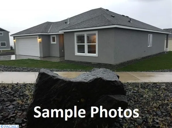 1131 W Fulton St, Connell, WA 99326