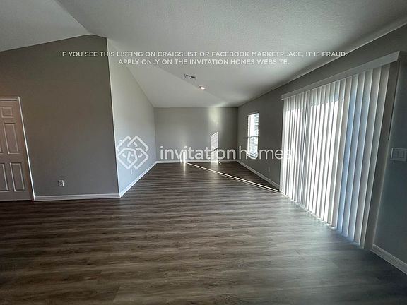 3rd image of 1216 NE 10th St