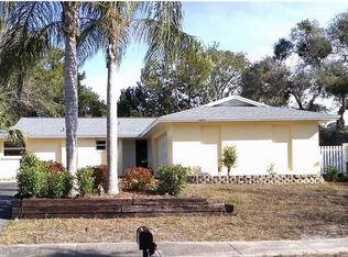 1105 Gulf Oaks Dr, Tarpon Springs, FL 34689