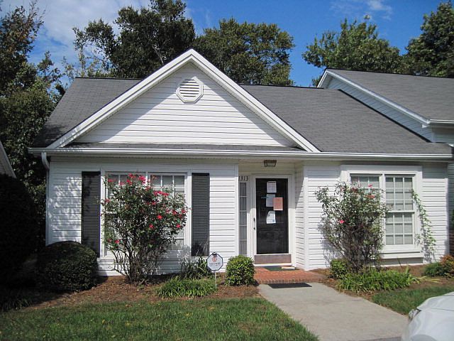 1st image of 1313 Hillside Dr