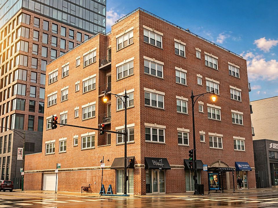 1st image of 948 W Madison St #2NW