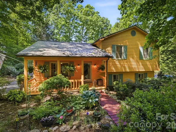 3432 Ridgewood Dr, Morganton, NC 28655