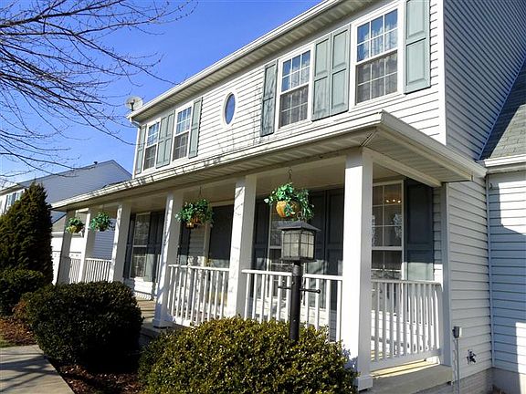 2nd image of 43172 Belgreen Dr
