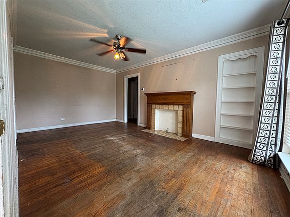 2nd image of 918 N Barnett Ave