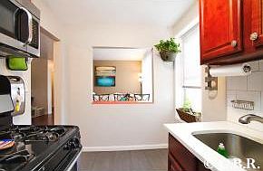 3rd image of 367 Avenue S