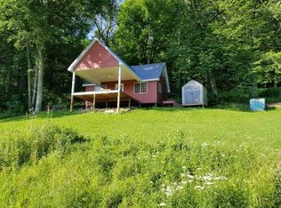 1561 Trout Rd, Lansing, IA 52151