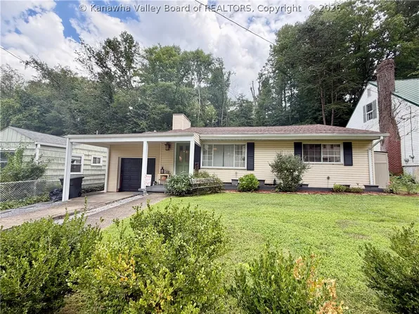 870 Vine St, Saint Albans, WV 25177