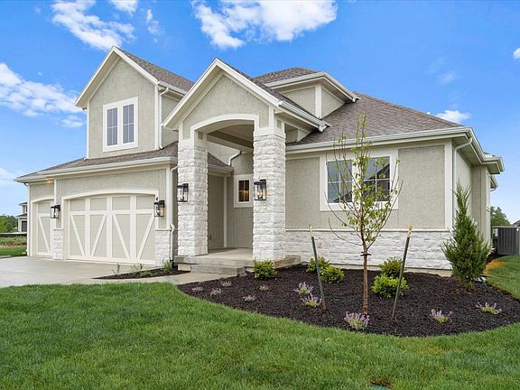 4th image of 4383 Aspen Dr