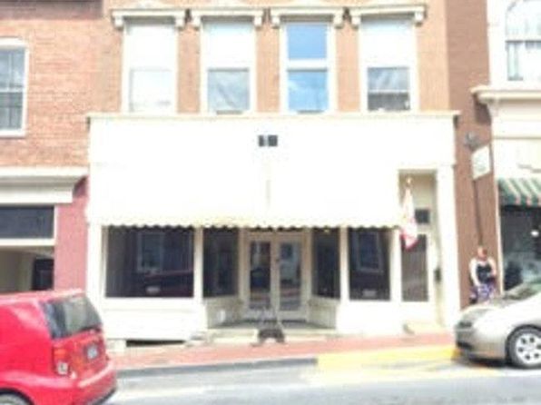 21 1/2 W Nelson St APT 2