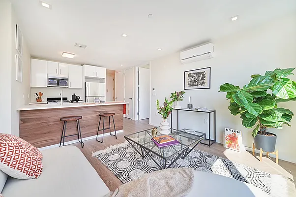 Rented by Living New York | media 27