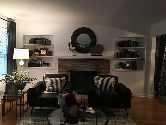 5th image of 8333 W Lorraine Pl