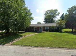 14 Fenwood Dr, Belleville, IL 62220