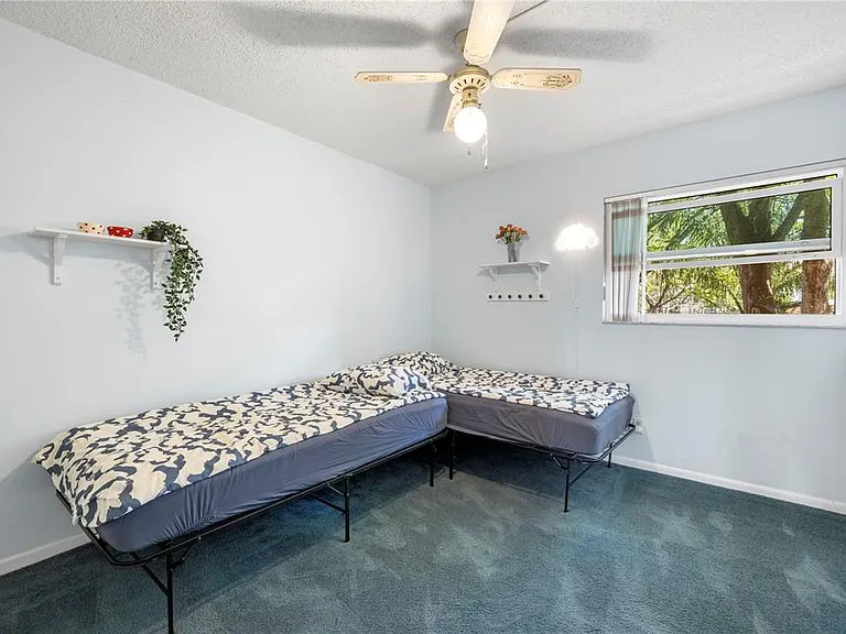2525 W Bay Dr #C21 — Photo 26