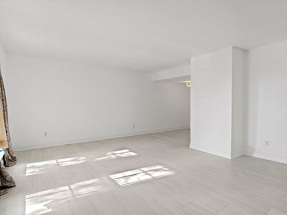 4th image of 2020 Continental Ave APT 133