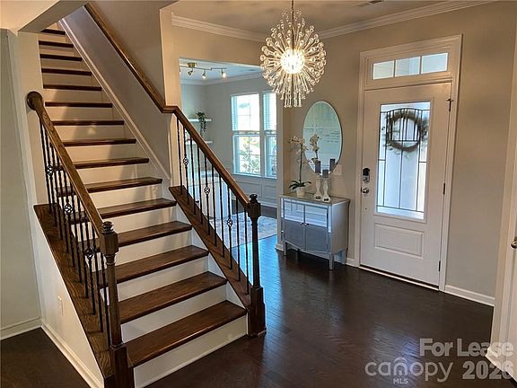 2nd image of 6434 Raffia Rd