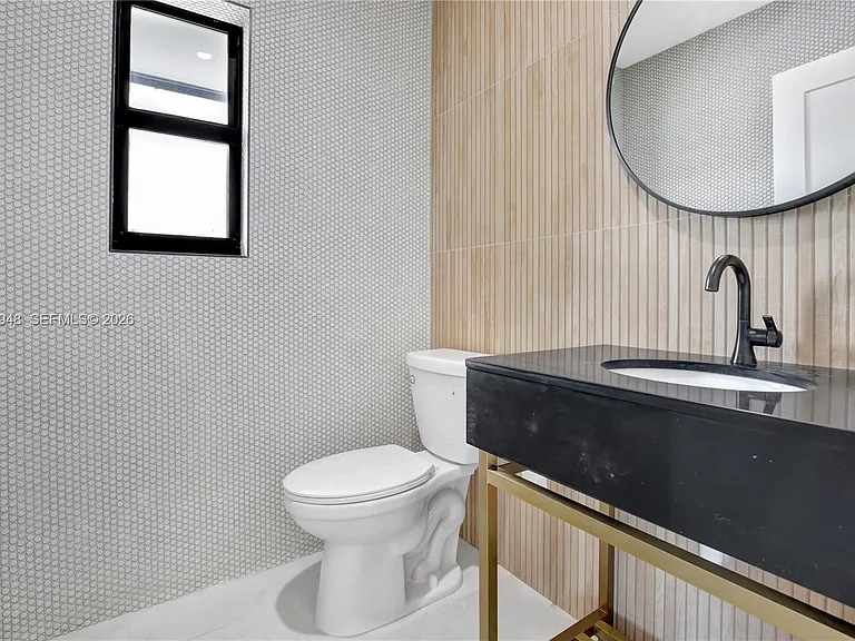 5980 SW 40th Ave #D — Photo 15