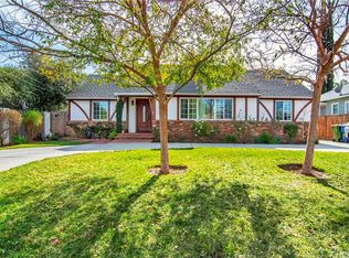 23016 Friar St, Woodland Hills, CA 91367