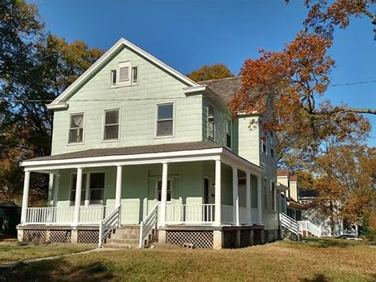 3151 Moody Ave — Photo 11