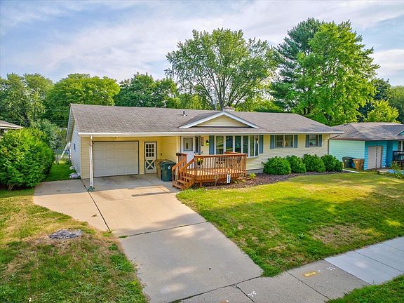 4th image of 5302 Starker Ave