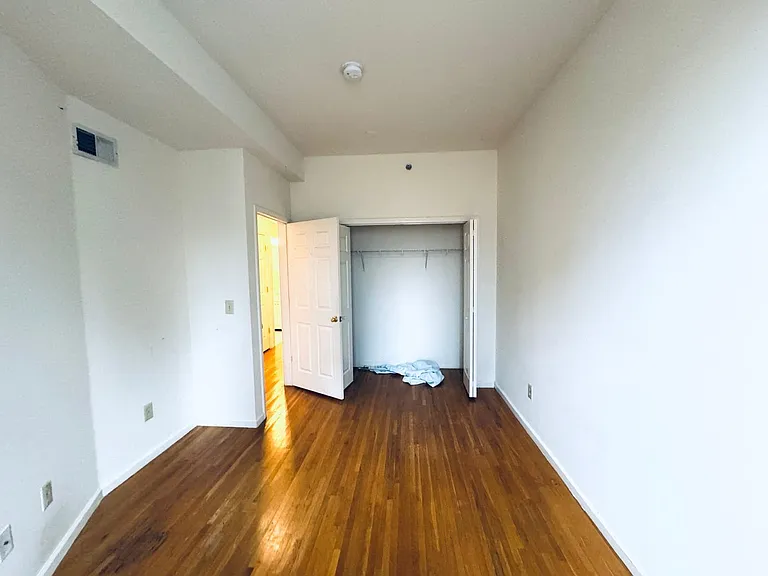 214 Warren St #4B — Photo 15