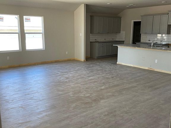 4th image of 13239 Thyme Way
