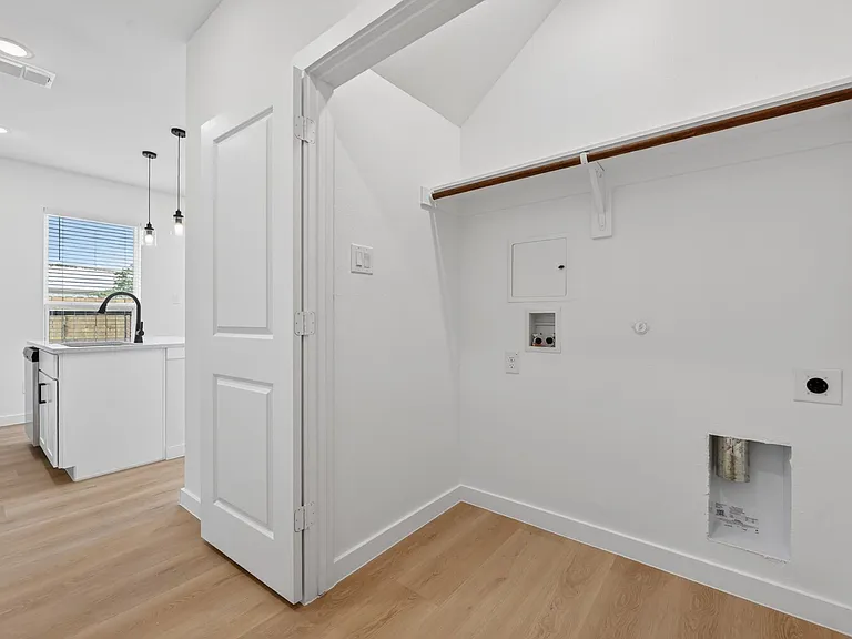 10520 Tube Dr — Photo 9