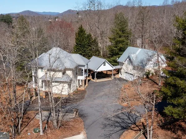 30 Berrong Dr, Hayesville, NC 28904